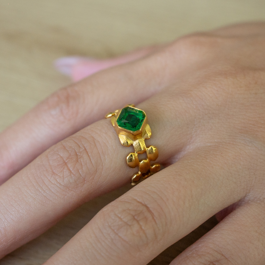 Re: claim ⟡ Emerald Bold Ring
